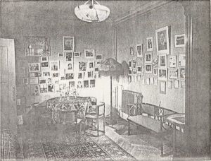 Vertovs Wohnung in Moskau, gesamt