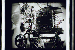 Projektor im Vorführraum