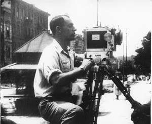 Kaufman filmt auf Auto