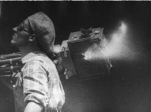 Mehrfachbelichtung Kaufman mit Eisenverarbeitung