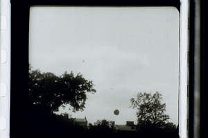 Ball fliegt weit entfernt