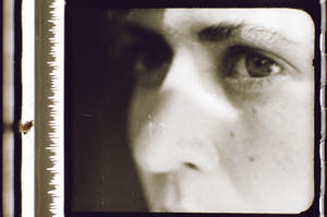 Frau mit Kopfhörer, Augen